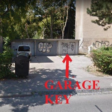 Utulny Apartman V Bratislava 15 Bagian luar foto