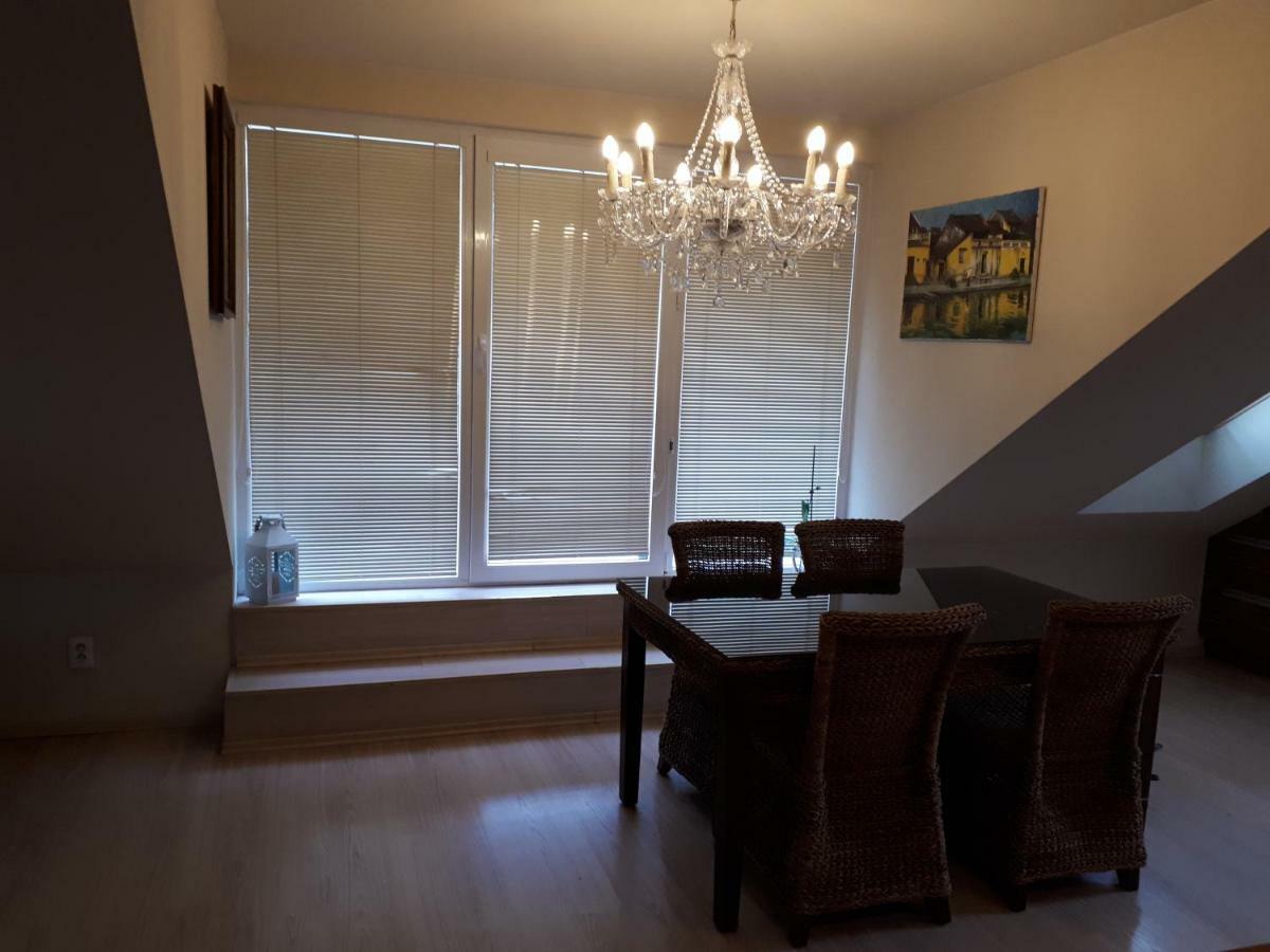Utulny Apartman V Bratislava 15 Bagian luar foto