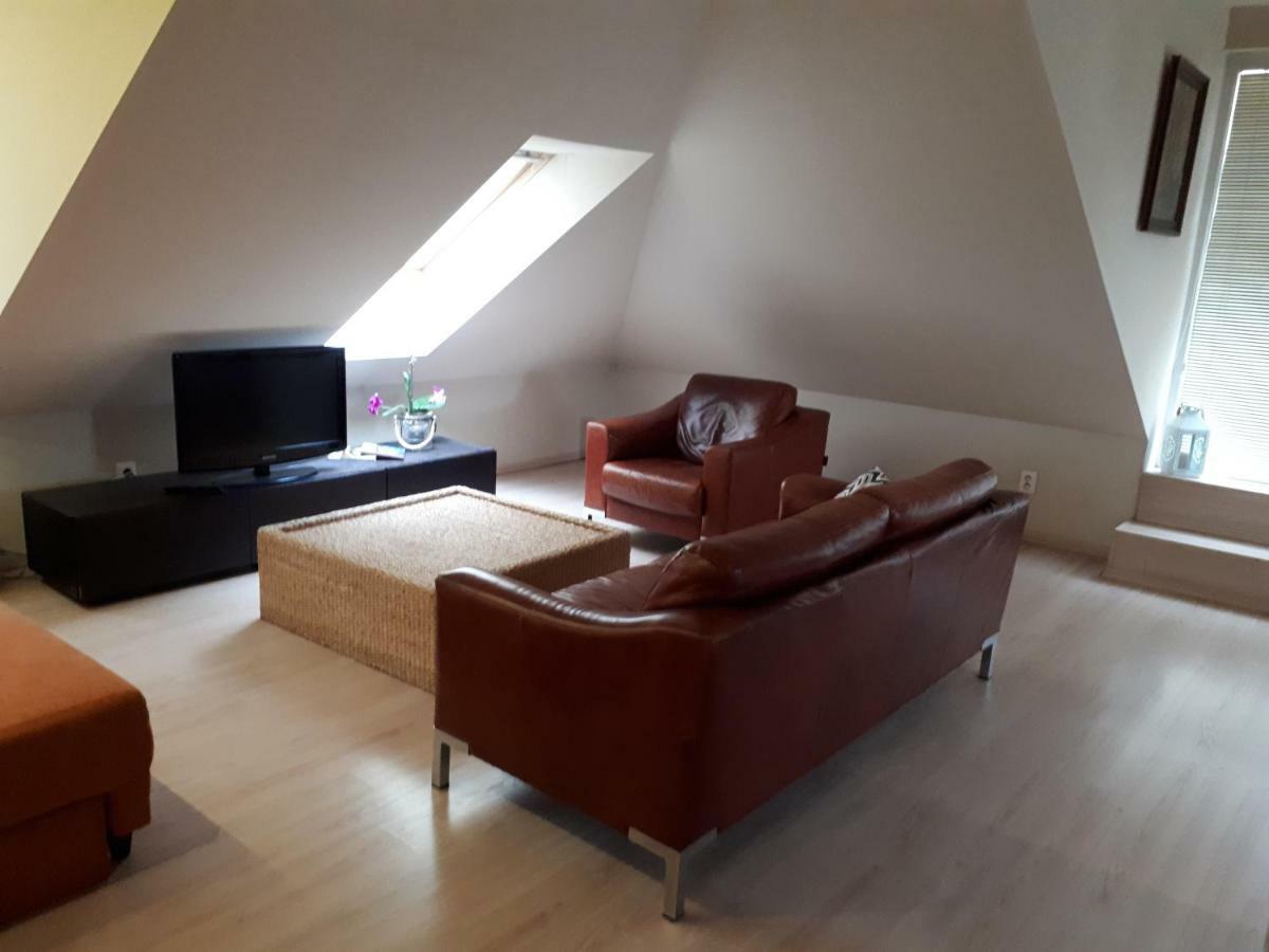 Utulny Apartman V Bratislava 15 Bagian luar foto